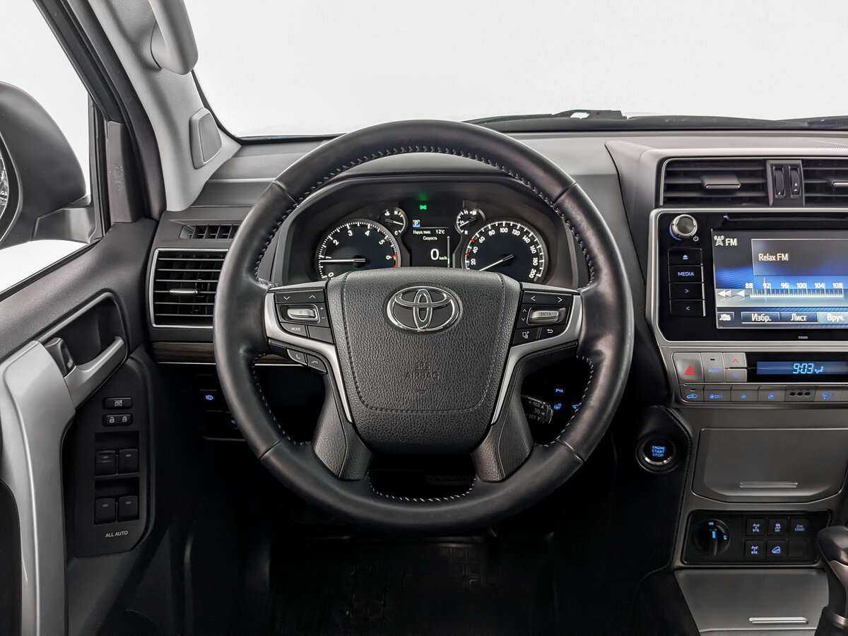 Toyota Land Cruiser Prado с пробегом — 2018 год. Фото: #17