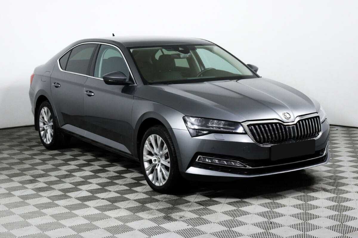 Skoda Superb с пробегом — 2021 год. Фото: #2