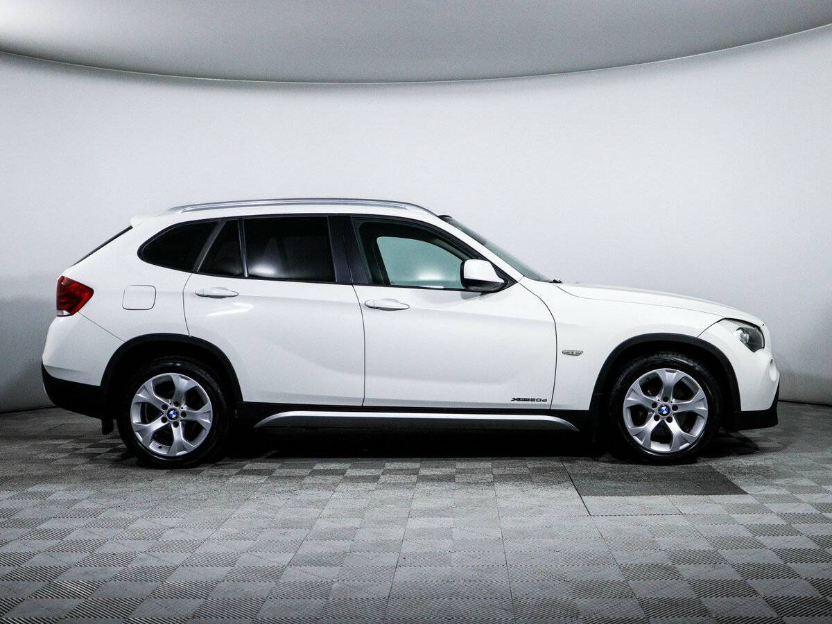BMW X1 с пробегом — 2011 год. Фото: #3