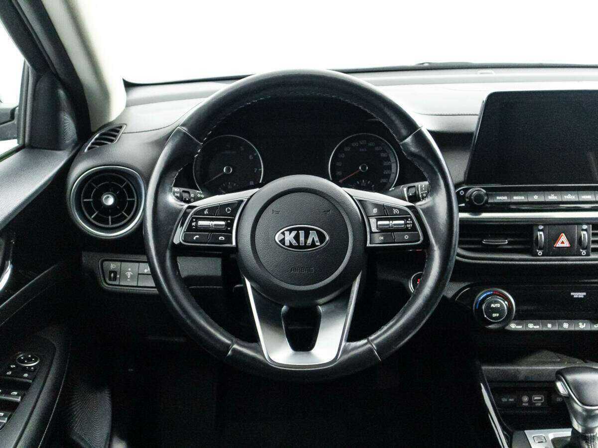 Kia Cerato с пробегом — 2019 год. Фото: #21