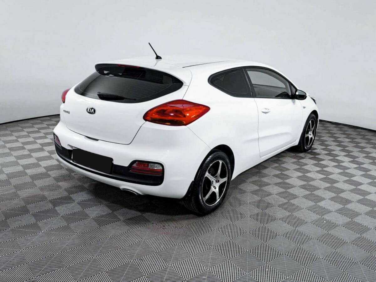 Kia Ceed с пробегом — 2013 год. Фото: #3
