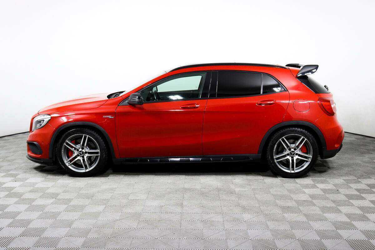 Mercedes-Benz GLA AMG с пробегом — 2015 год. Фото: #7