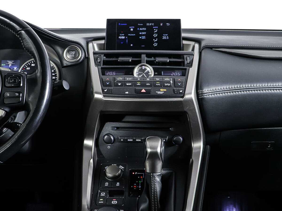 Lexus NX с пробегом — 2015 год. Фото: #11