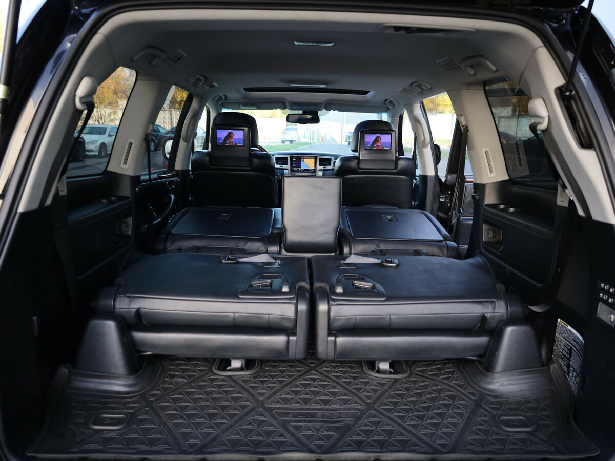 Lexus LX с пробегом — 2012 год. Фото: #14