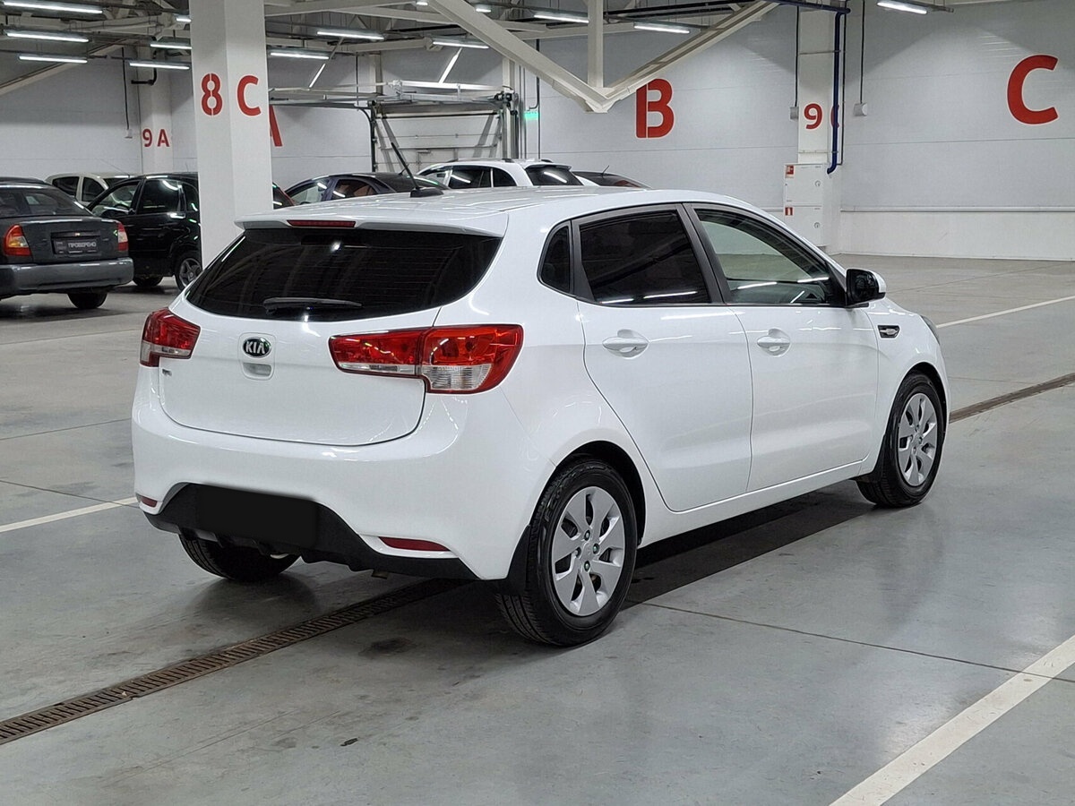 Kia Rio с пробегом — 2017 год. Фото: #4