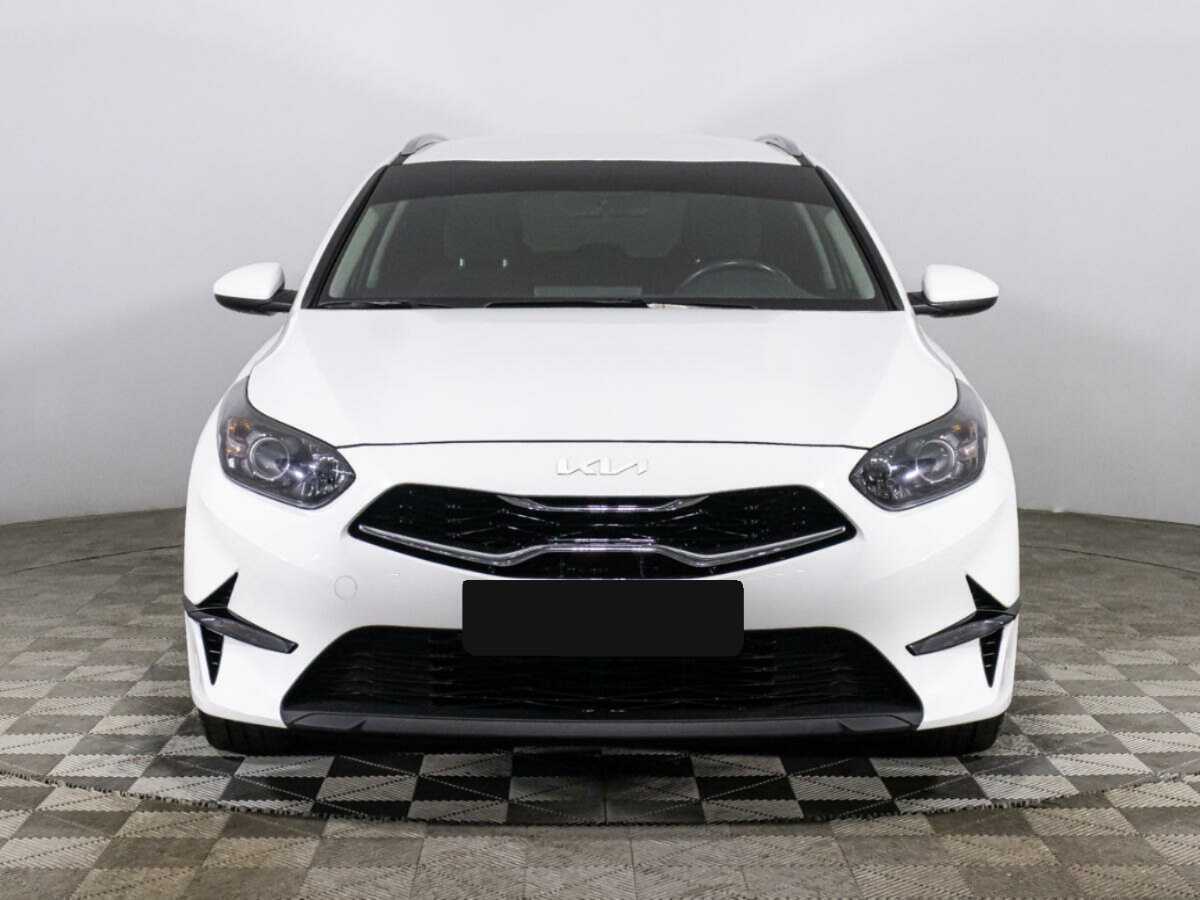 Kia Ceed с пробегом — 2023 год. Фото: #1