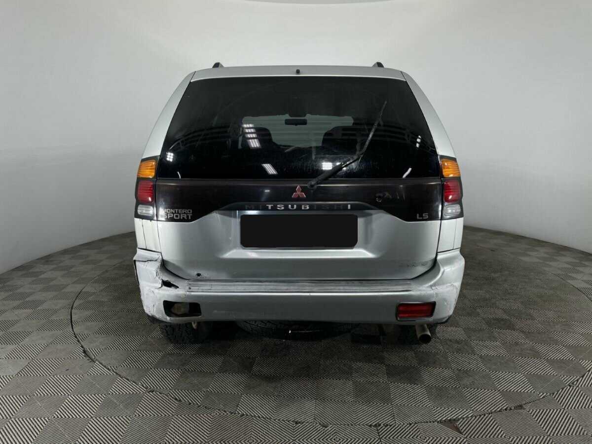 Mitsubishi Montero Sport с пробегом — 2000 год. Фото: #2