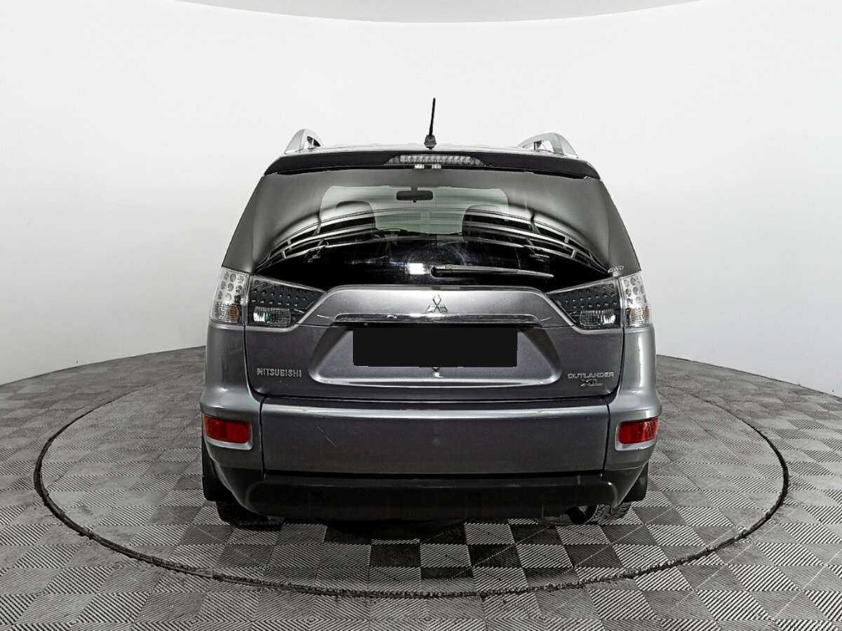 Mitsubishi Outlander с пробегом — 2010 год. Фото: #5
