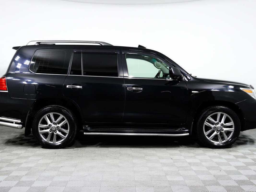 Lexus LX с пробегом — 2009 год. Фото: #3