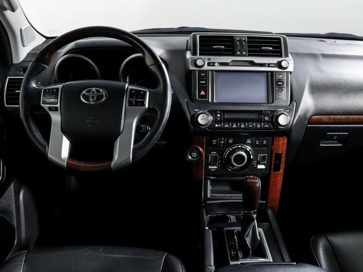 Toyota Land Cruiser Prado с пробегом — 2014 год. Фото: #11