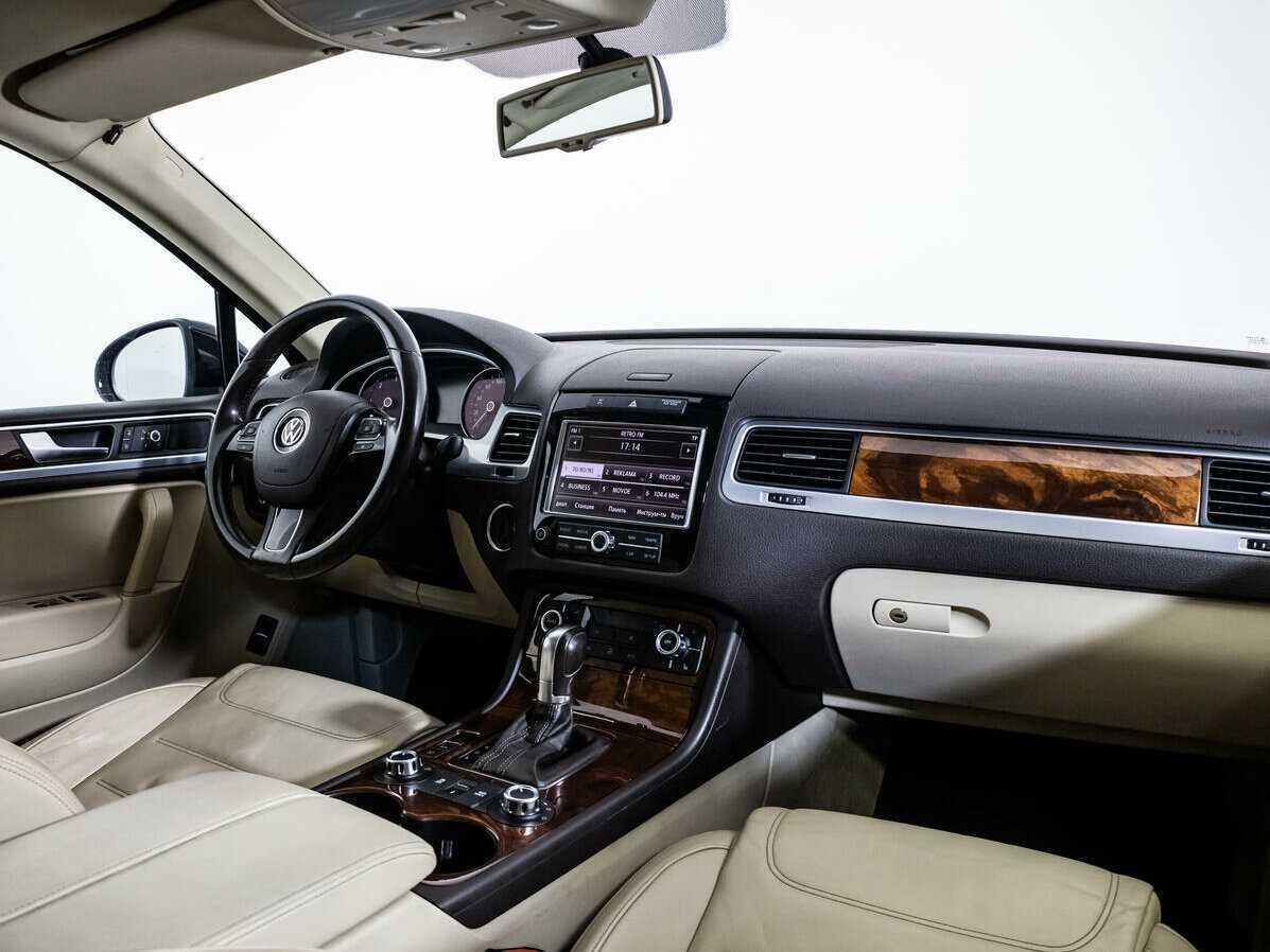 Volkswagen Touareg с пробегом — 2011 год. Фото: #8