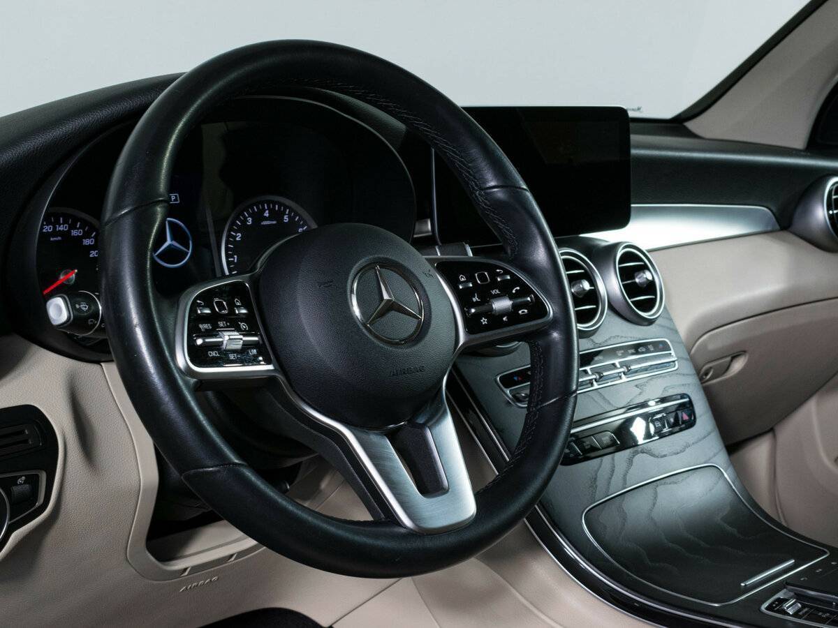 Mercedes-Benz GLC с пробегом — 2021 год. Фото: #14