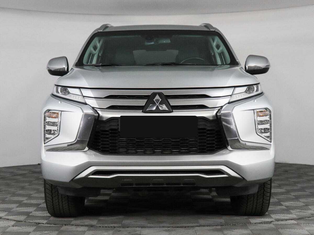 Mitsubishi Pajero Sport с пробегом — 2022 год. Фото: #1