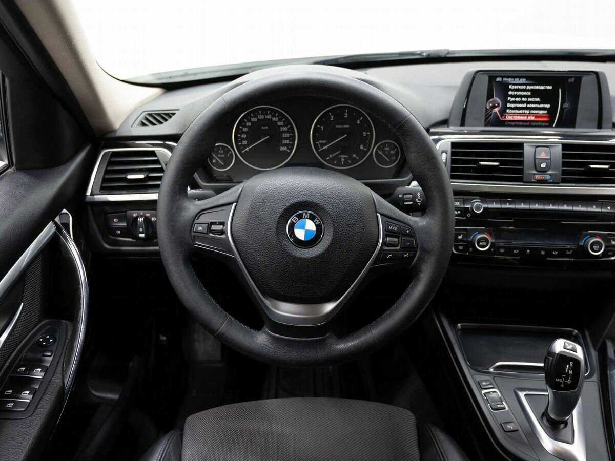 BMW 3 серии с пробегом — 2016 год. Фото: #13
