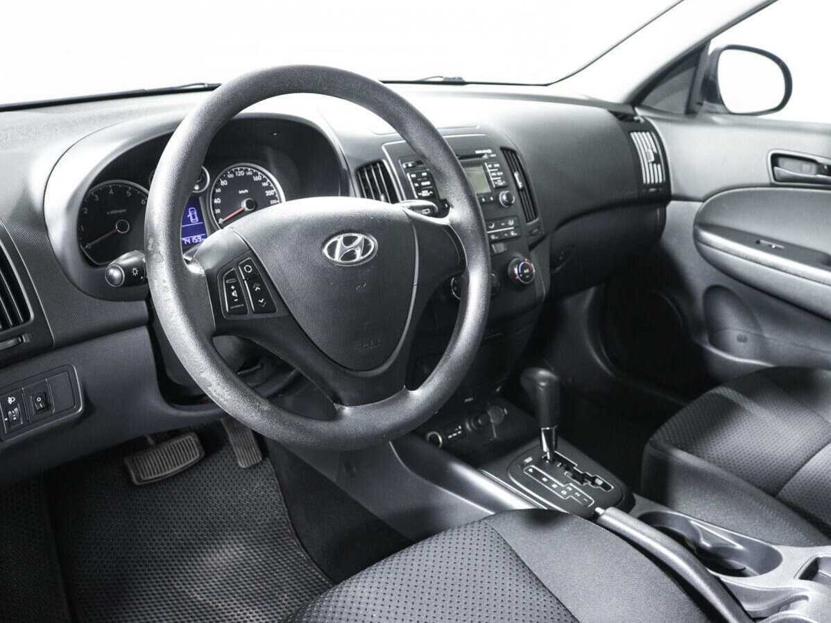 Hyundai i30 с пробегом — 2010 год. Фото: #11