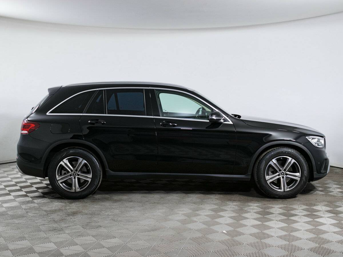 Mercedes-Benz GLC с пробегом — 2021 год. Фото: #3