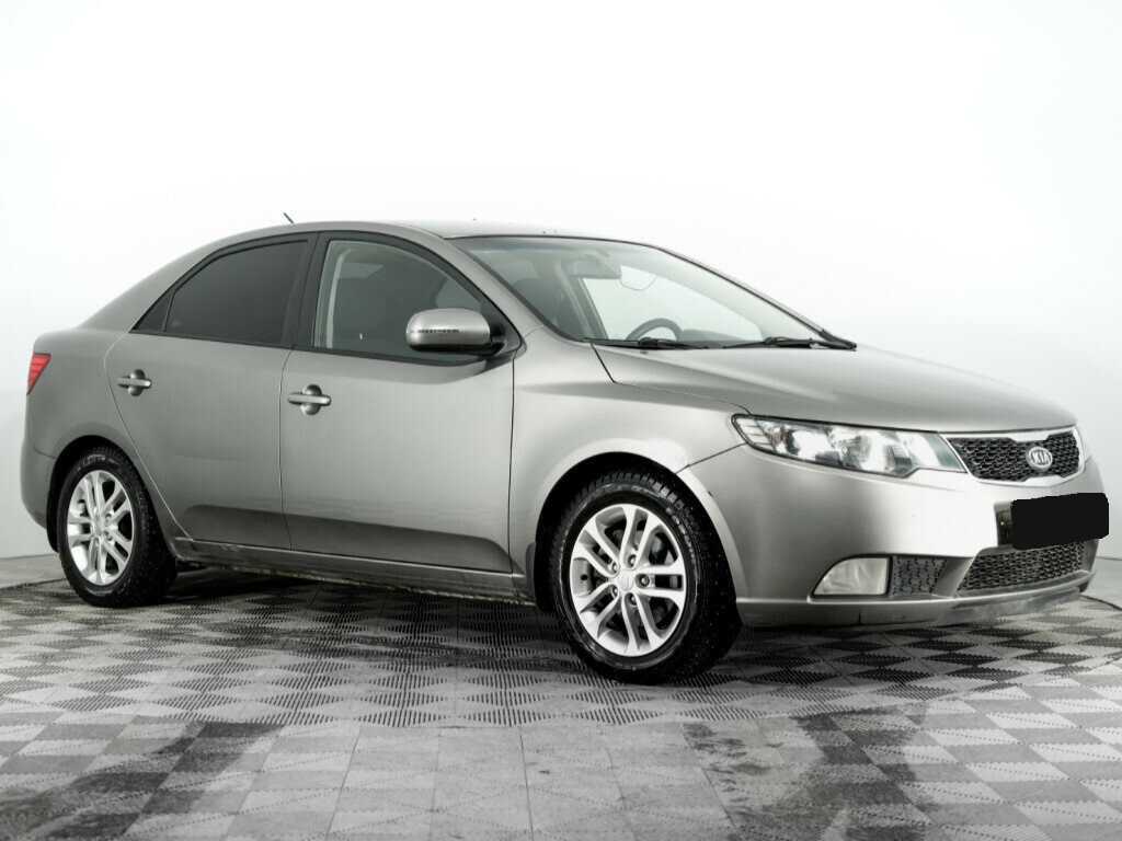 Kia Cerato с пробегом — 2010 год. Фото: #2