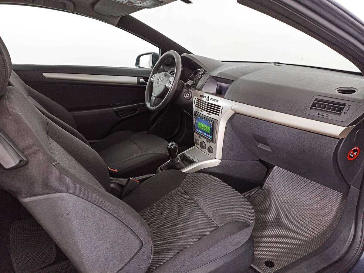 Opel Astra с пробегом — 2008 год. Фото: #8