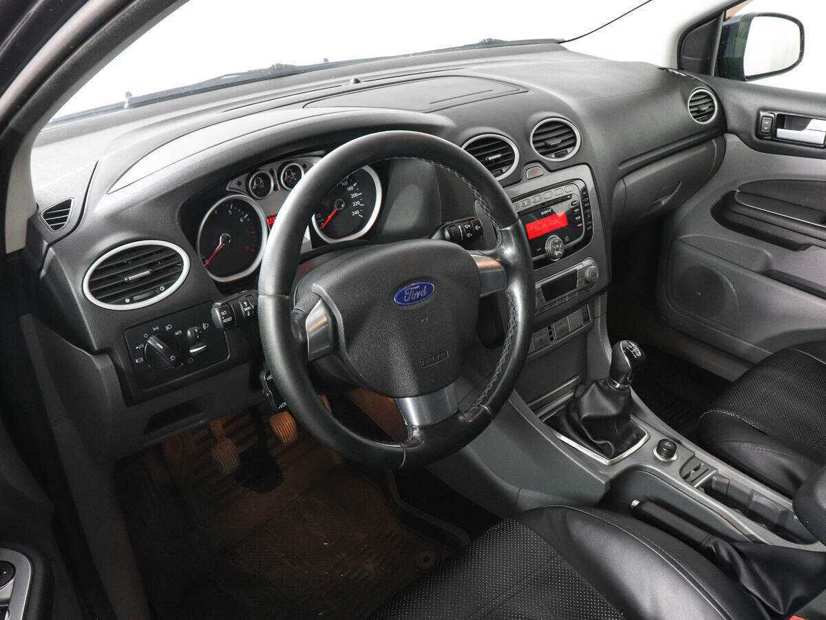 Ford Focus с пробегом — 2010 год. Фото: #4