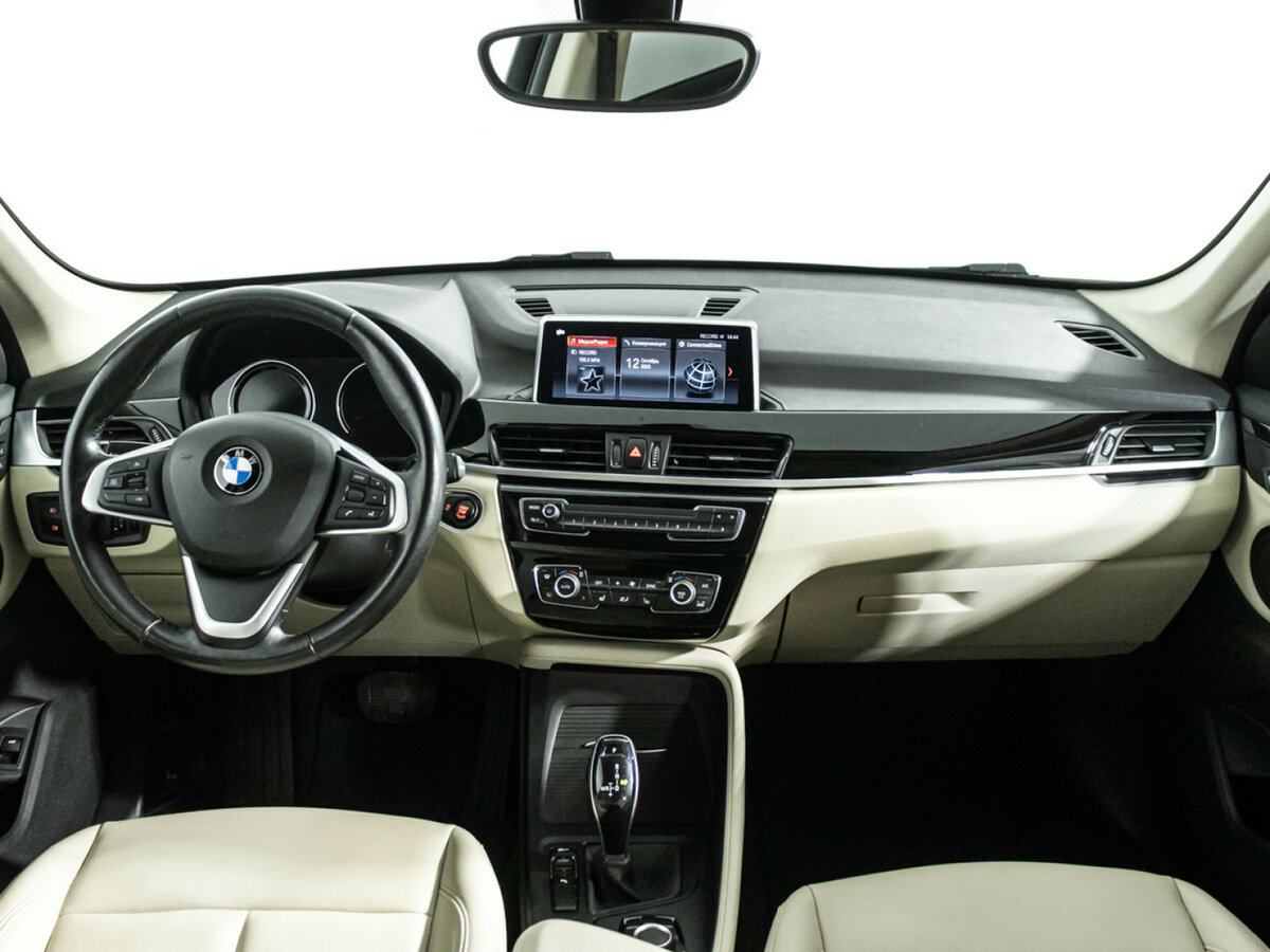 BMW X1 с пробегом — 2020 год. Фото: #12