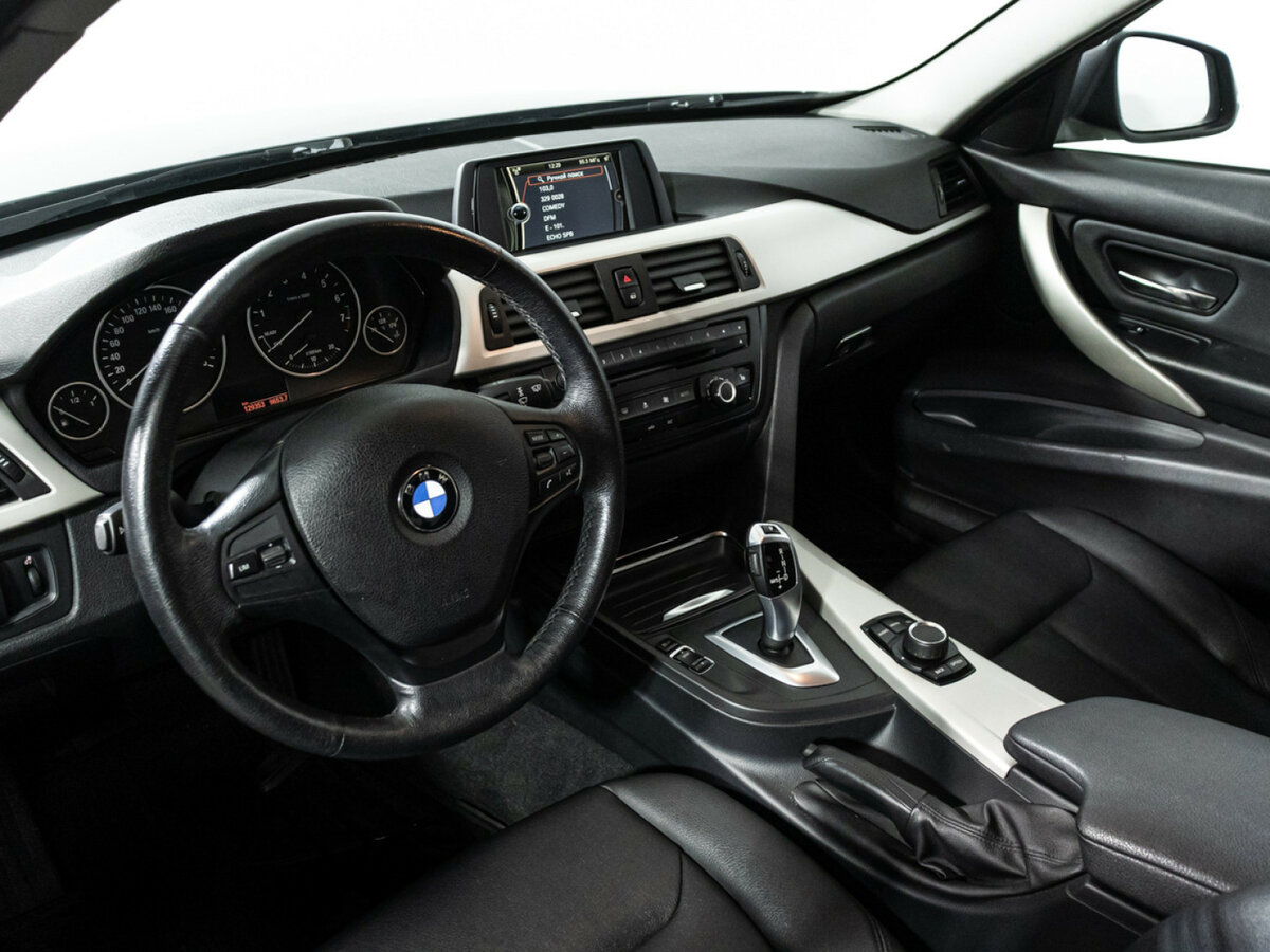 BMW 3 серии с пробегом — 2014 год. Фото: #10