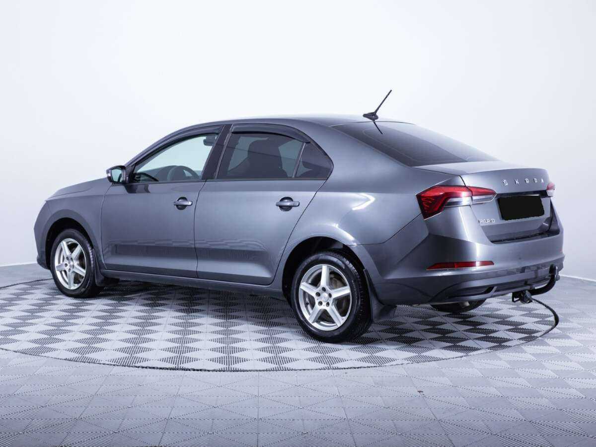 Skoda Rapid с пробегом — 2021 год. Фото: #5