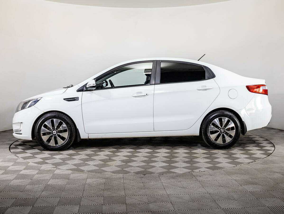 Kia Rio с пробегом — 2012 год. Фото: #7