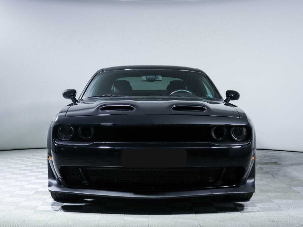 Dodge Challenger с пробегом — 2019 год. Фото: #1
