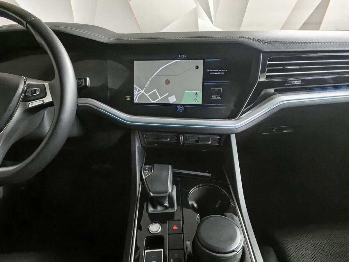 Volkswagen Touareg с пробегом — 2019 год. Фото: #10