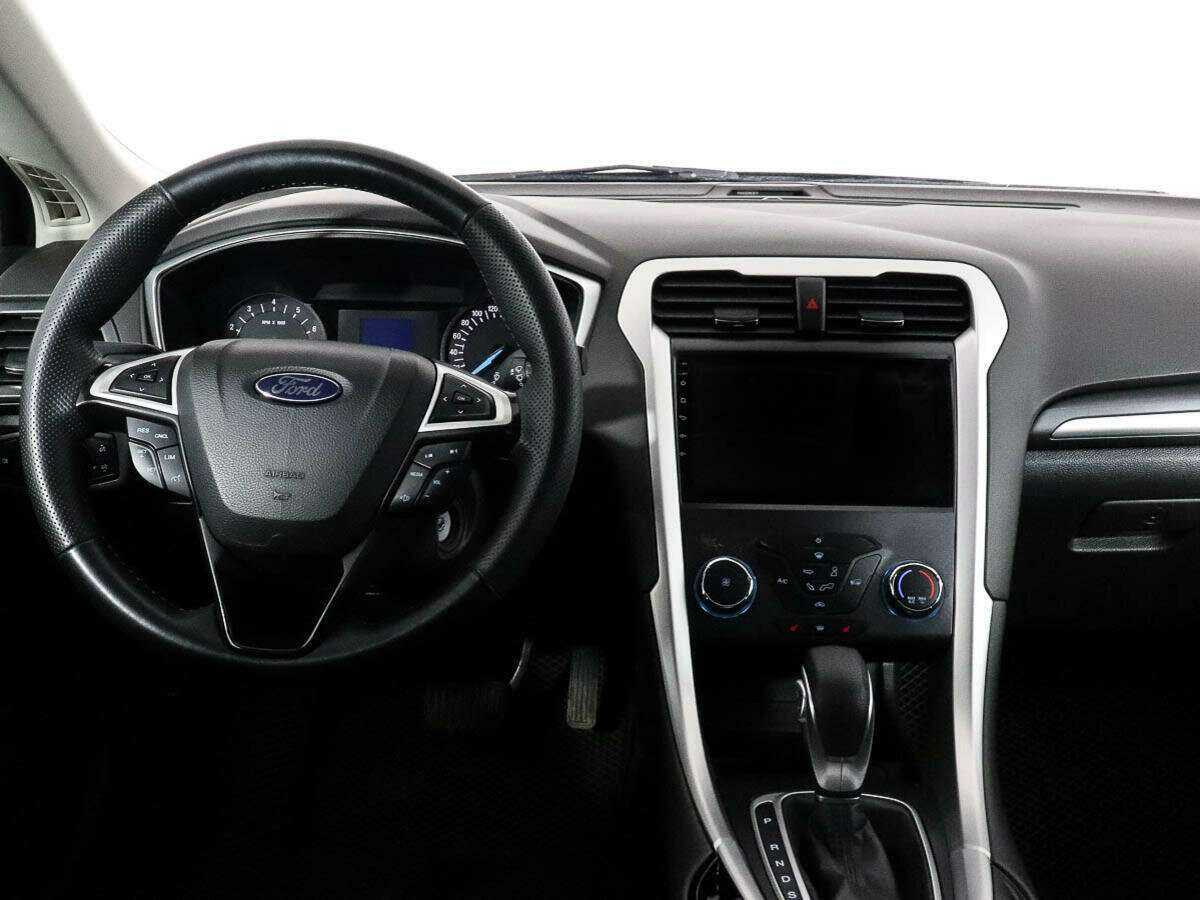 Ford Mondeo с пробегом — 2015 год. Фото: #8
