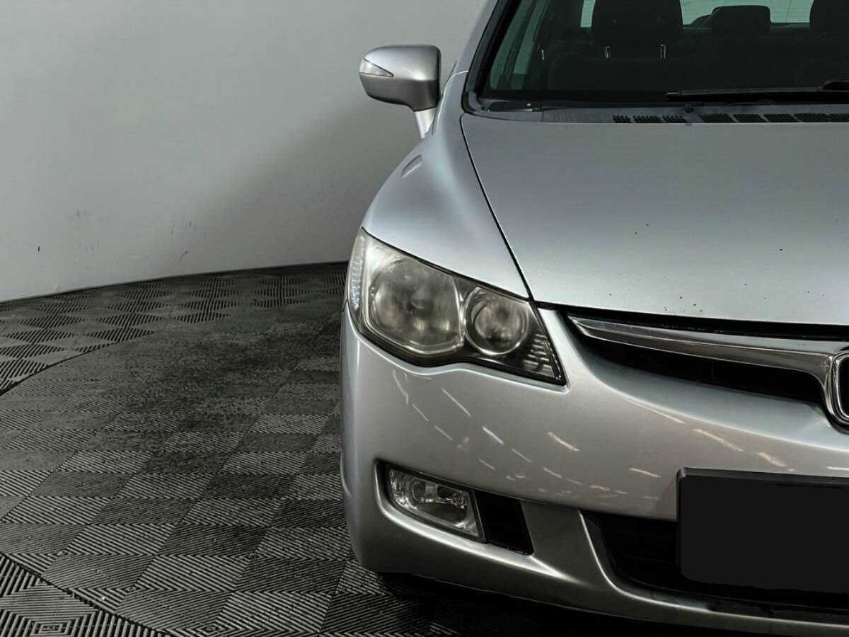 Honda Civic с пробегом — 2006 год. Фото: #13