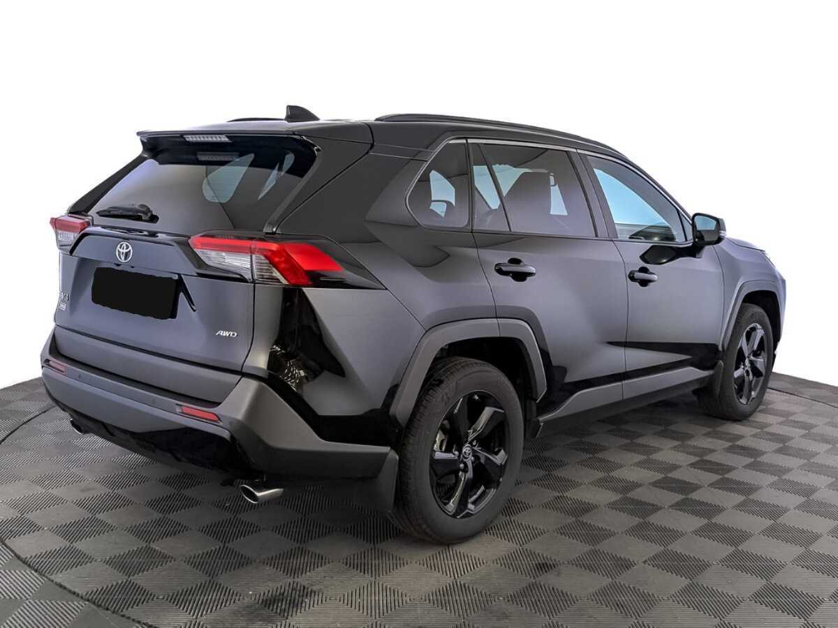 Toyota RAV4 с пробегом — 2021 год. Фото: #4
