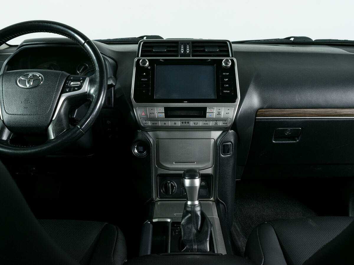 Toyota Land Cruiser Prado с пробегом — 2018 год. Фото: #10