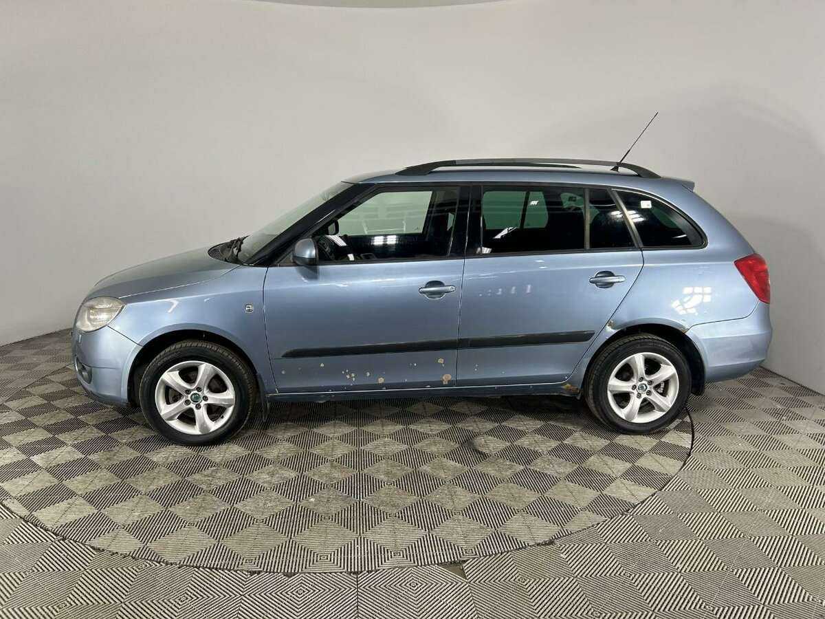 Skoda Fabia с пробегом — 2008 год. Фото: #4