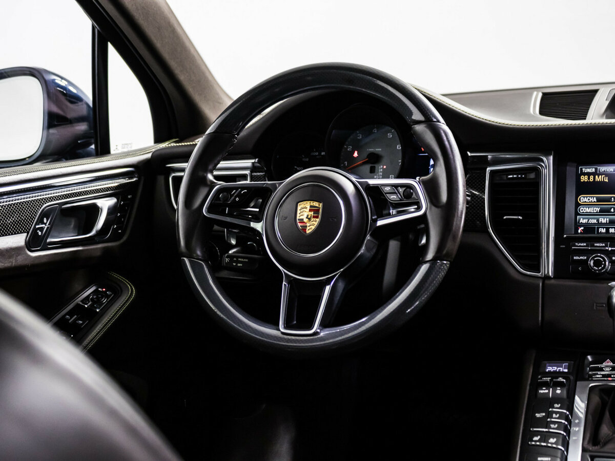 Porsche Macan с пробегом — 2015 год. Фото: #14