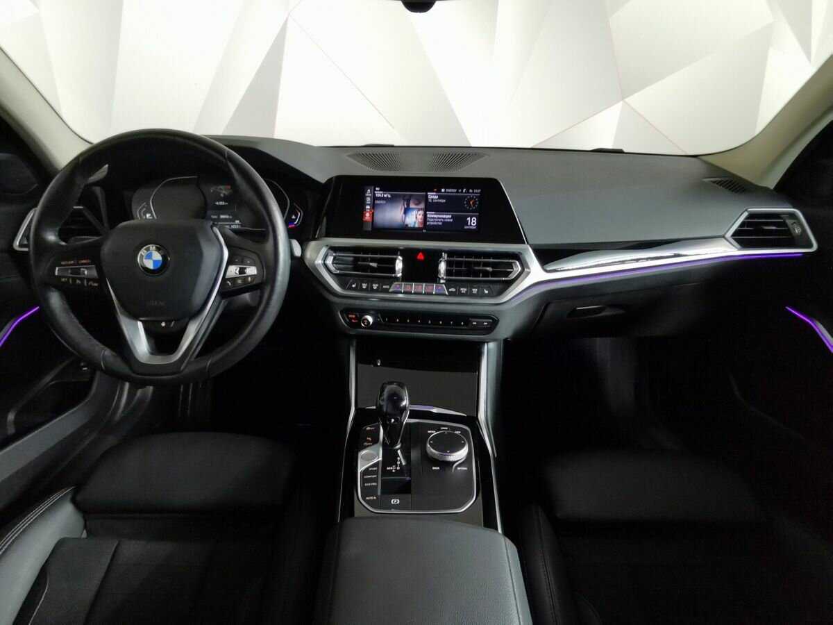 BMW 3 серии с пробегом — 2020 год. Фото: #9