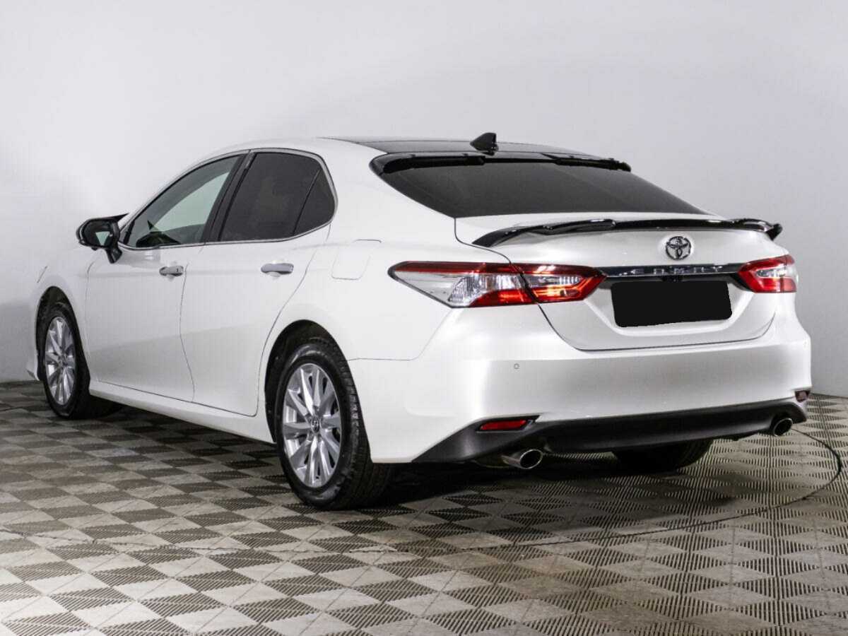 Toyota Camry с пробегом — 2022 год. Фото: #6