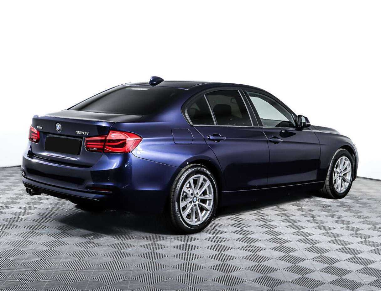 BMW 3 серии с пробегом — 2017 год. Фото: #4