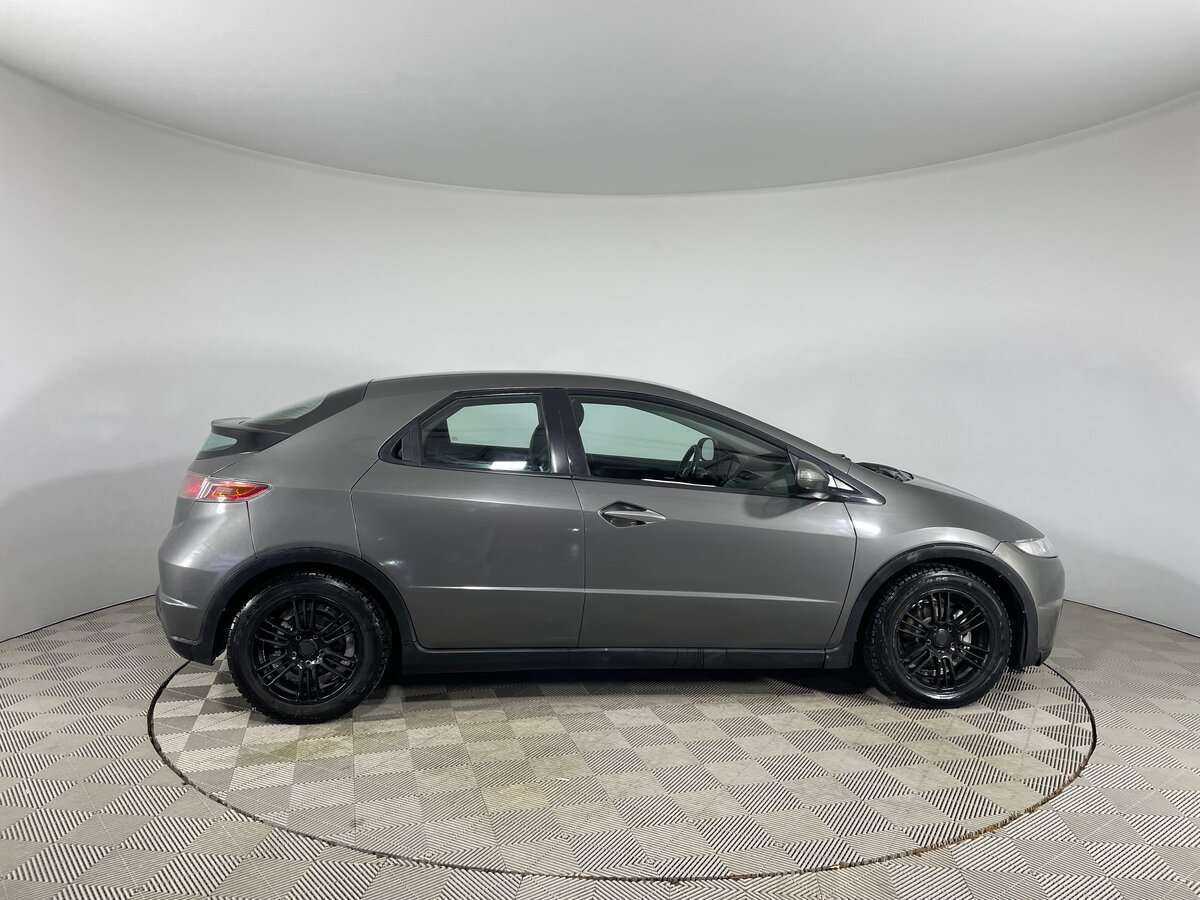Honda Civic с пробегом — 2007 год. Фото: #3