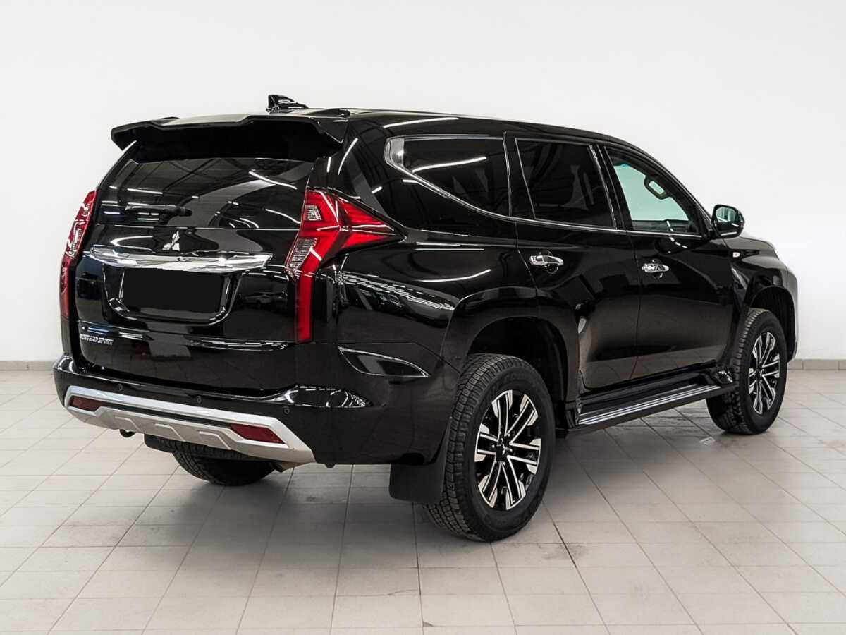 Mitsubishi Montero Sport с пробегом — 2021 год. Фото: #4