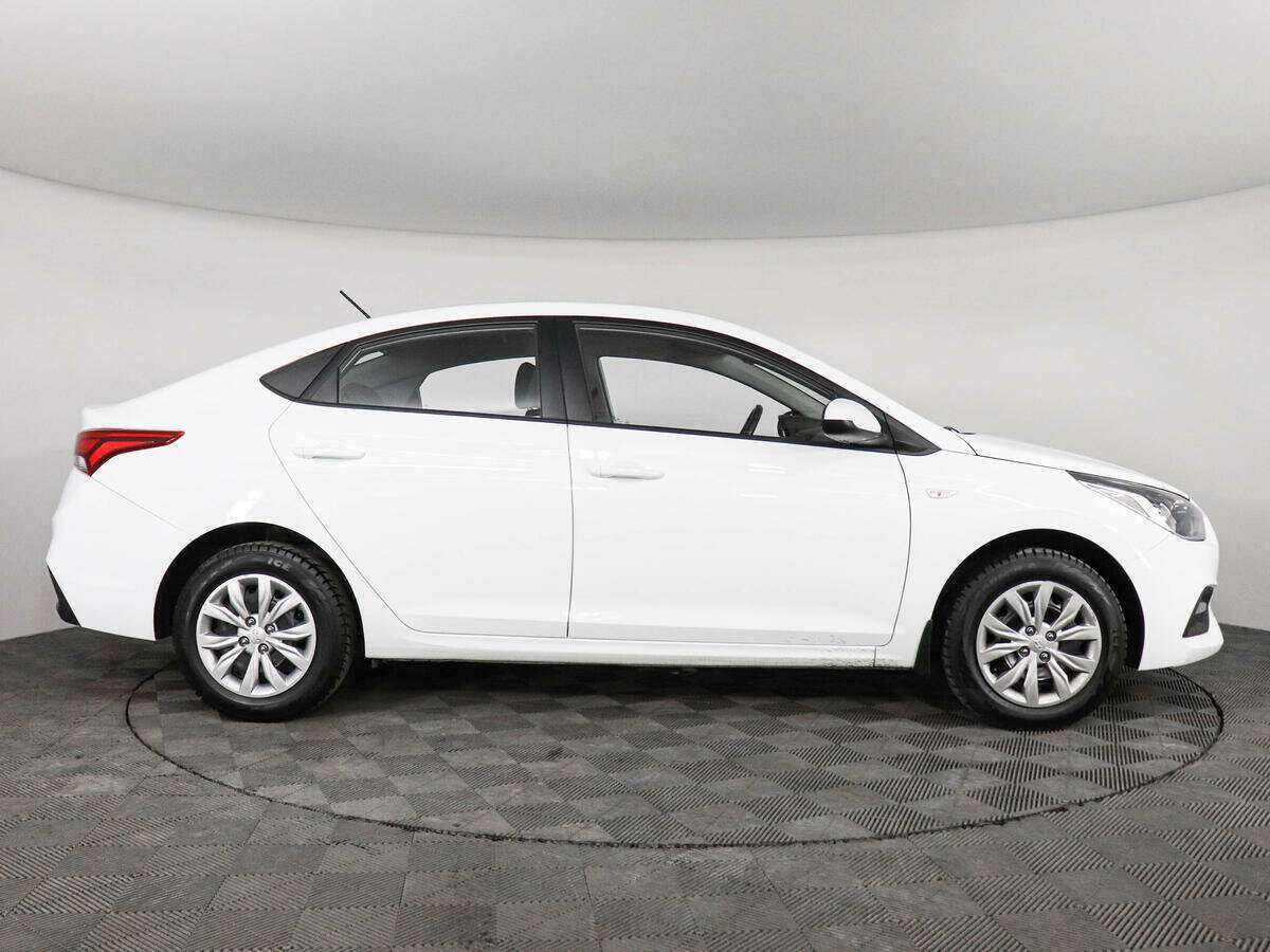 Hyundai Solaris с пробегом — 2019 год. Фото: #3
