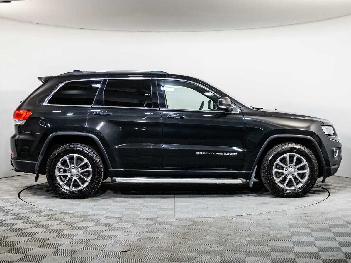 Jeep Grand Cherokee с пробегом — 2013 год. Фото: #2