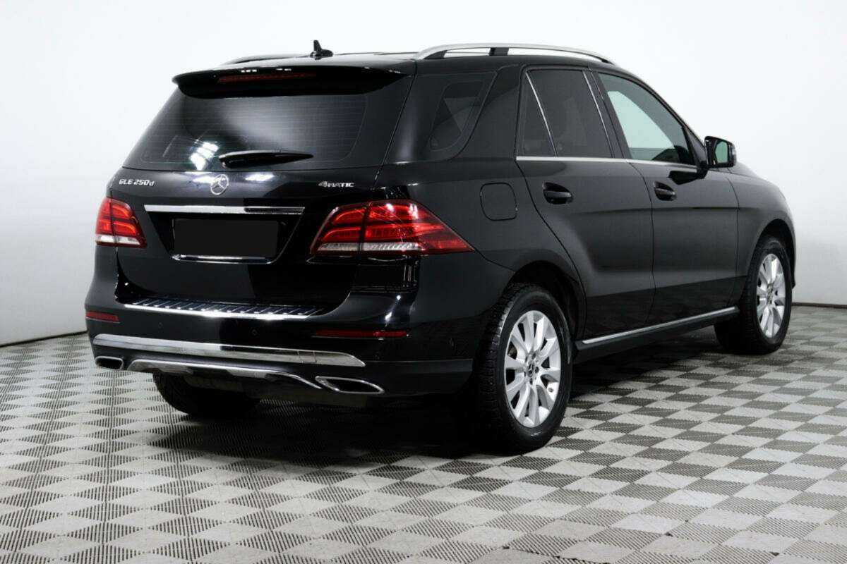 Mercedes-Benz GLE с пробегом — 2018 год. Фото: #4