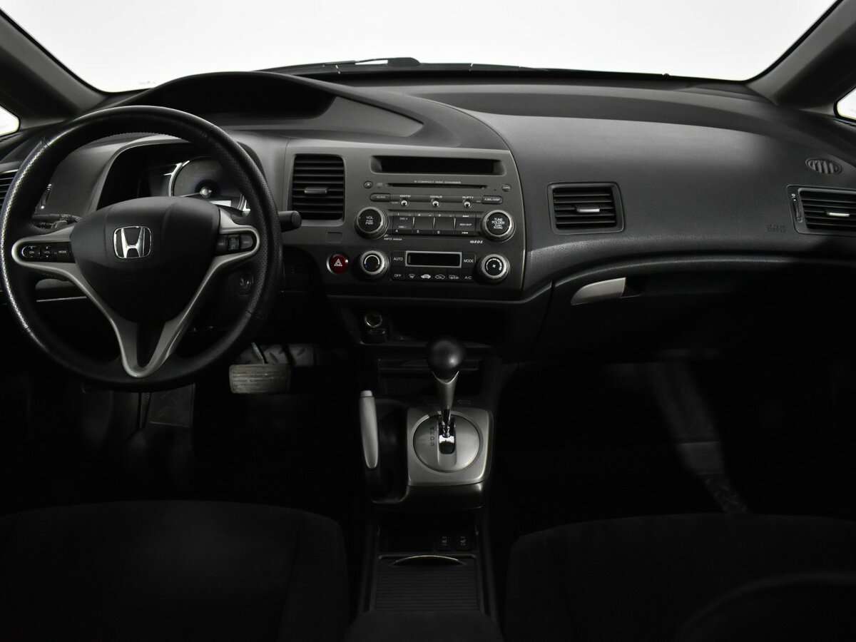 Honda Civic с пробегом — 2009 год. Фото: #10