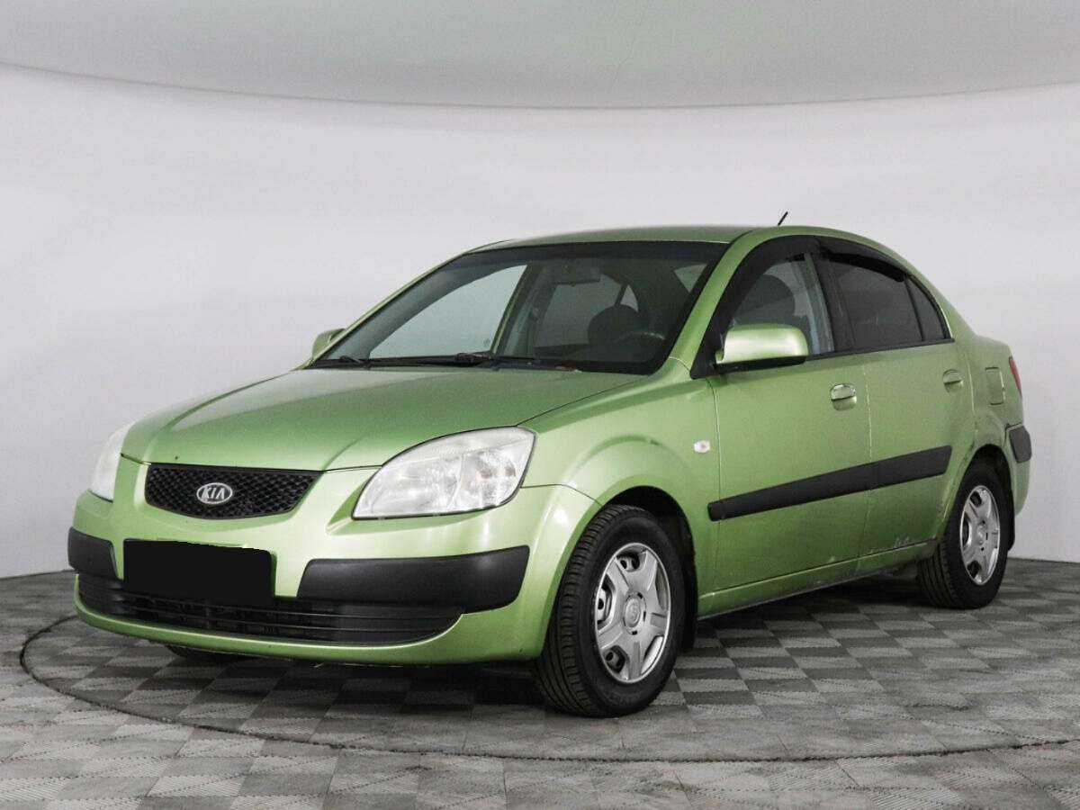 Kia Rio с пробегом — 2006 год. Фото: #0