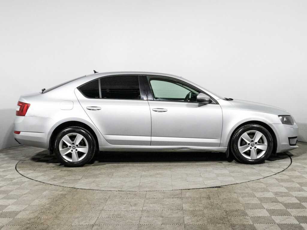 Skoda Octavia с пробегом — 2014 год. Фото: #3