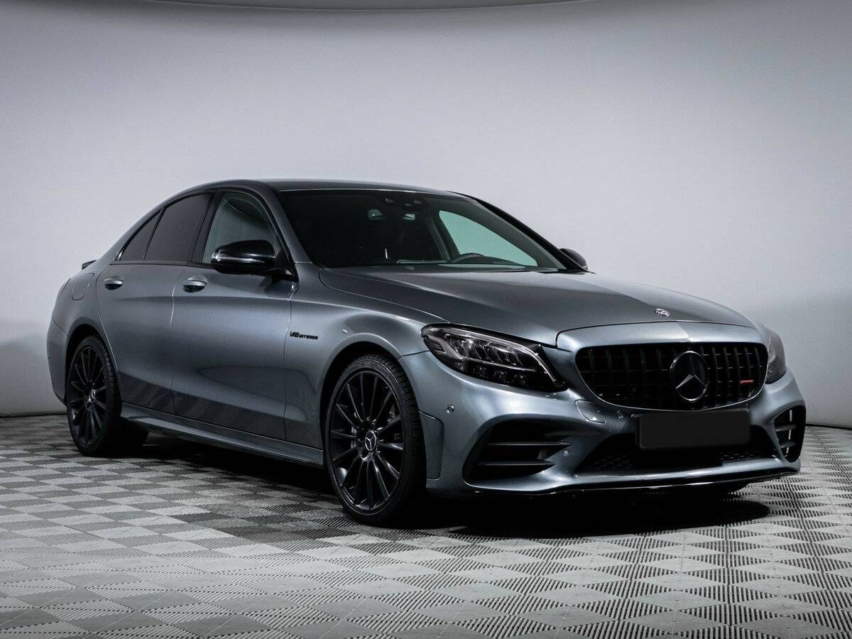 Mercedes-Benz C-Класс AMG с пробегом — 2019 год. Фото: #2