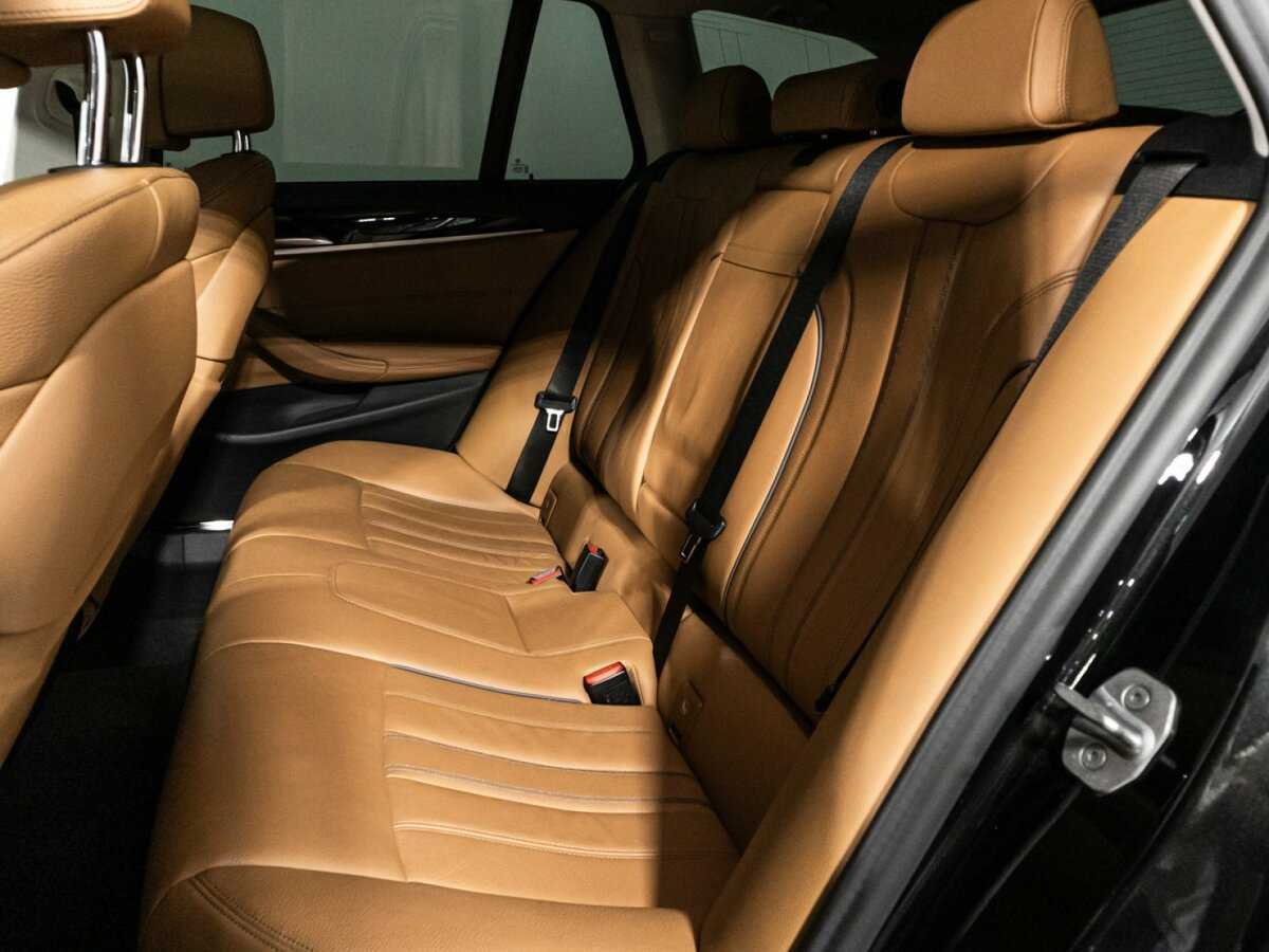 BMW 5 серии с пробегом — 2020 год. Фото: #9