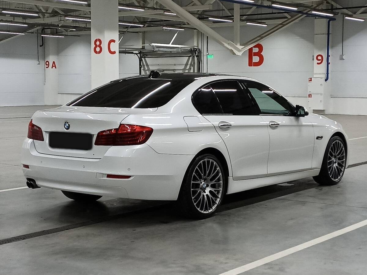 BMW 5 серии с пробегом — 2015 год. Фото: #4