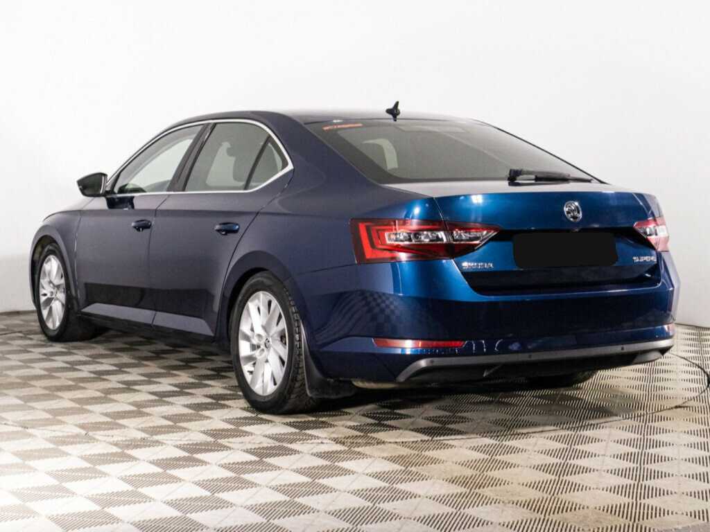Skoda Superb с пробегом — 2017 год. Фото: #6